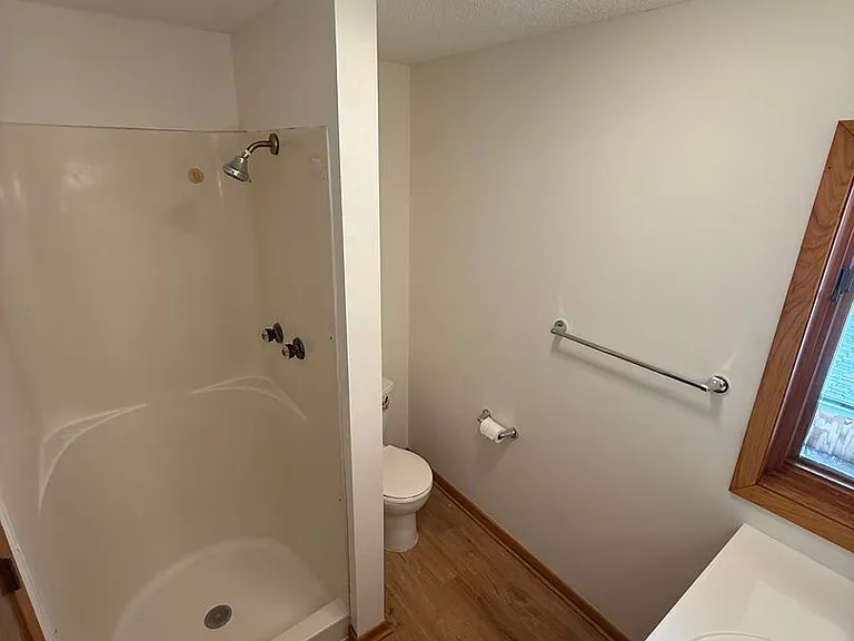 5625 Rice Lake Rd NE — Photo 3
