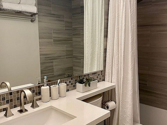 Main bath with lux finishes