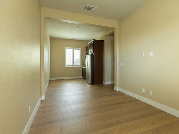 3rd image of 7187 Black Hawk Dr