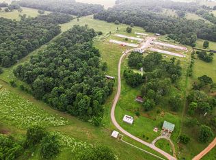 492 NW Cowan Ave, Gentry, AR 72734