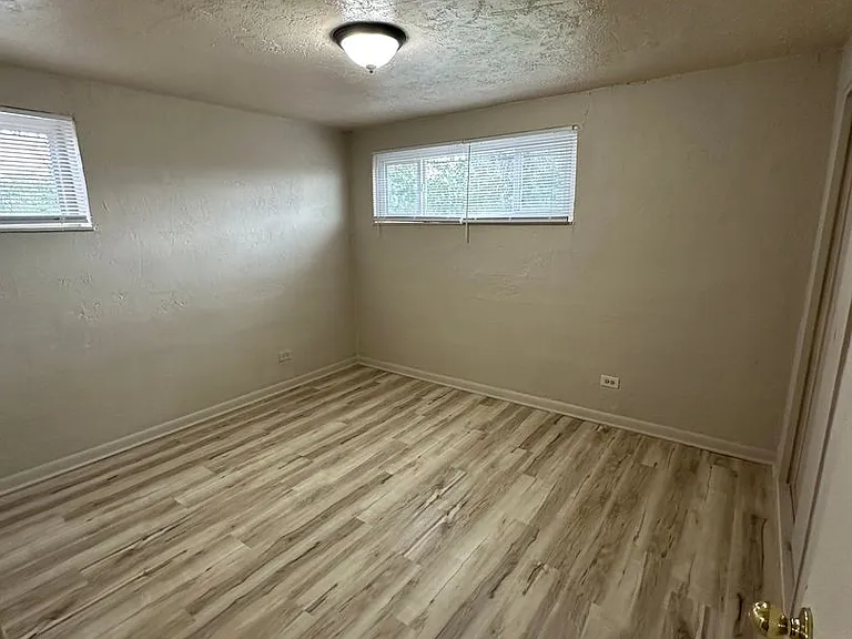 2607 Poplar Court — Photo 6