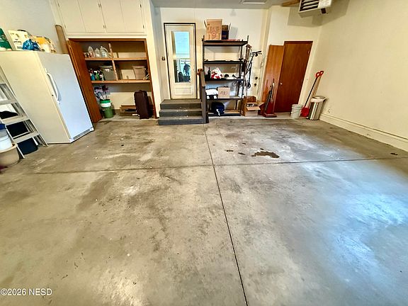 4th image of 319 Summerwood Dr