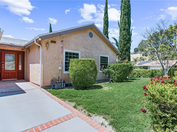16872 Bainbury St, Santa Clarita, CA 91387