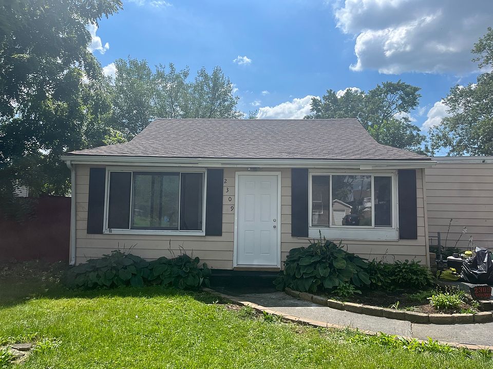 1st image of 2309 Parkrose Ave