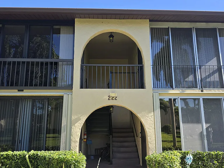 222 Pine Hov Cir #2B — Photo 11