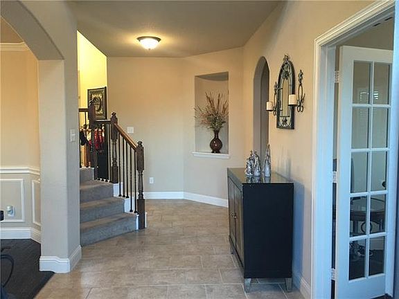 3rd image of 15820 Badger Creek Ln
