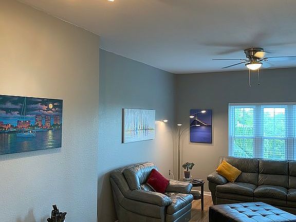 3rd image of 100 4th Ave S APT 302