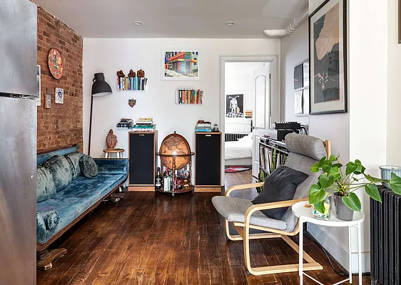 Rented by Compass | media 11