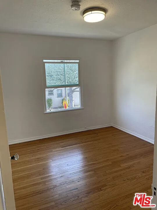 Building Photo - 368 N Genesee Ave #2