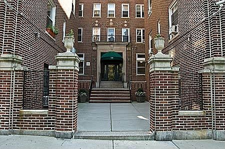 5th image of 720 W 173rd St APT 34