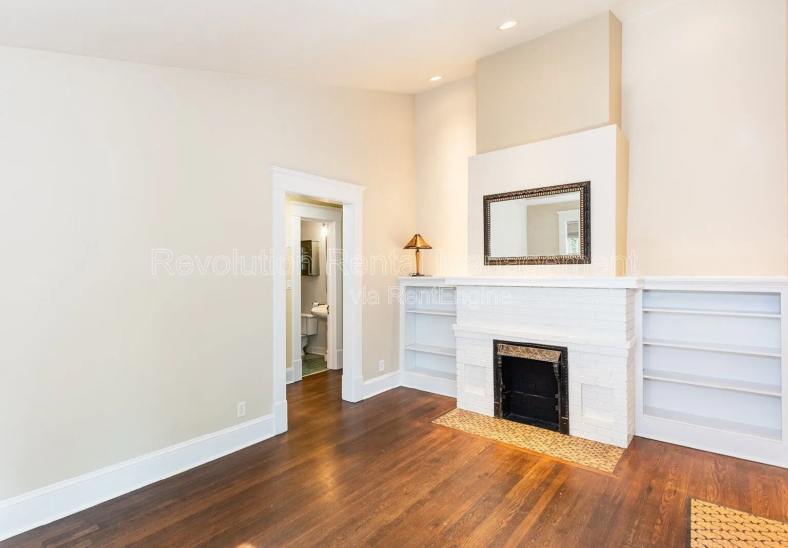 2 bed, 2.0 bath, 2090 sqft, $2,450 — Photo 3