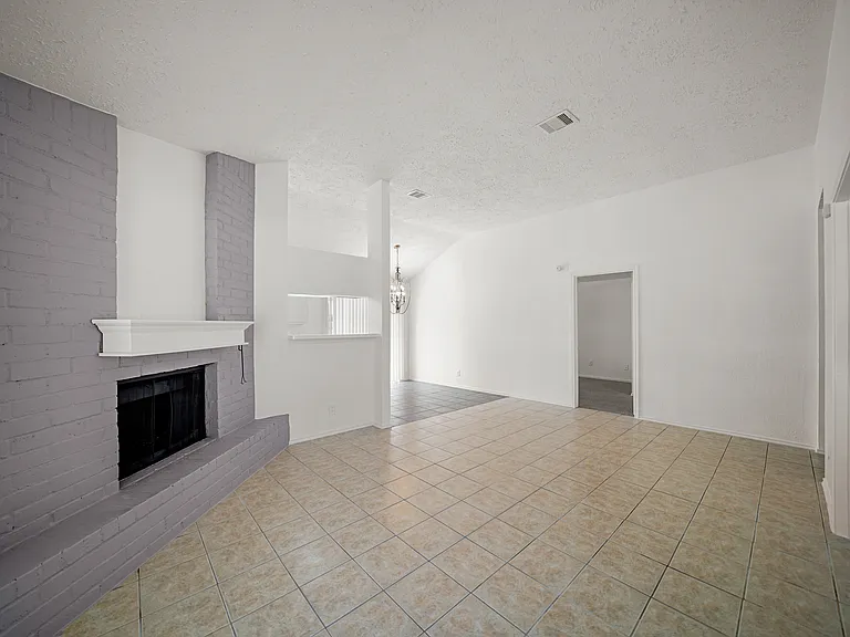 20614 Park Row Dr — Photo 6