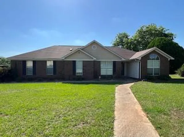 116 Lynwood Ln, Leesburg, GA 31763