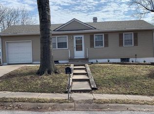 4305 S James Ave, Independence, MO 64055