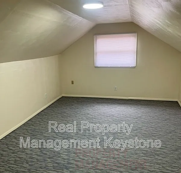 307 Greenlee Rd — Photo 17