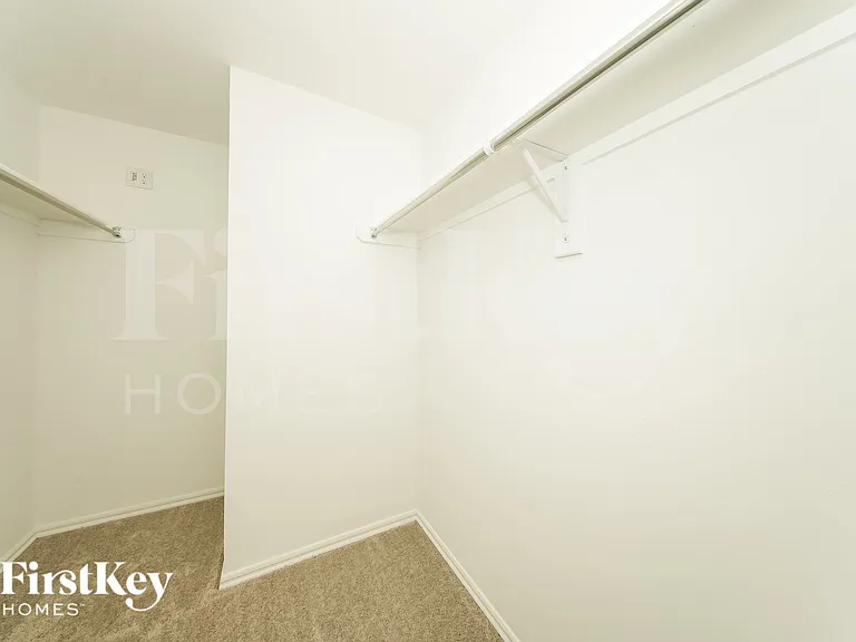 421 Kale Rd — Photo 11