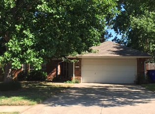 3904 Goshawk Cir, Norman, OK 73072