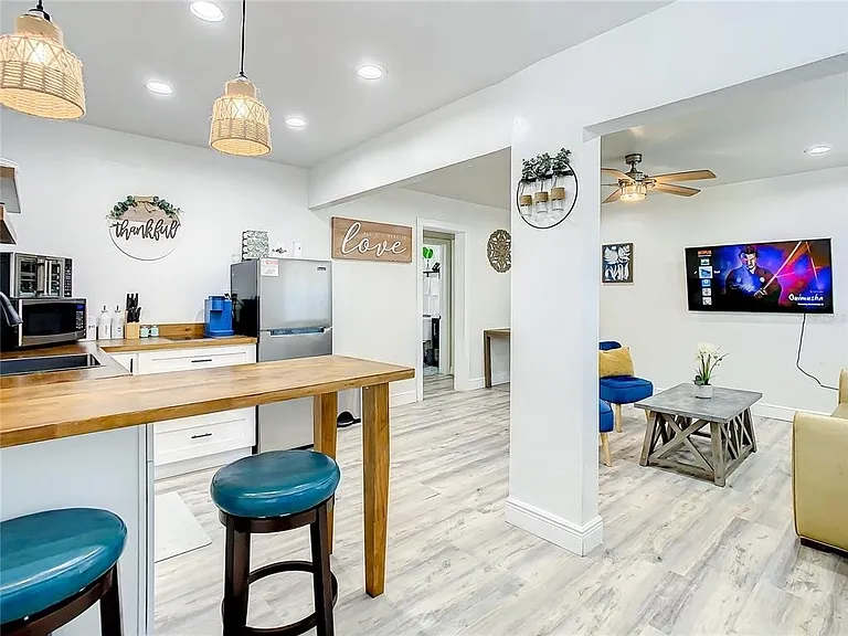 1887 Springtime Ave #1-A — Photo 6