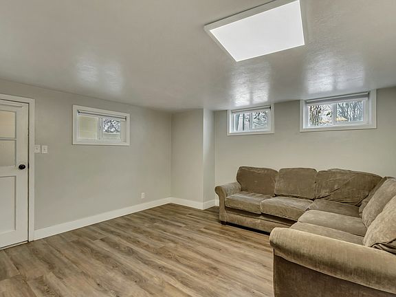 4th image of 718 N 100th St W