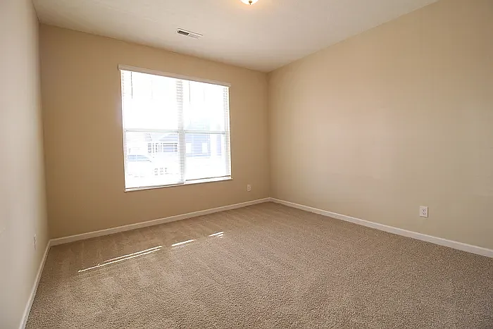 409 Halton Dr — Photo 34