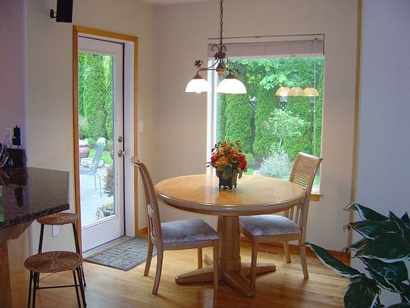 5th image of 1520 25th Street Pl SE