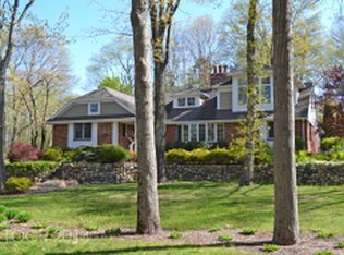 804 McCoy Rd, Franklin Lakes, NJ 07417
