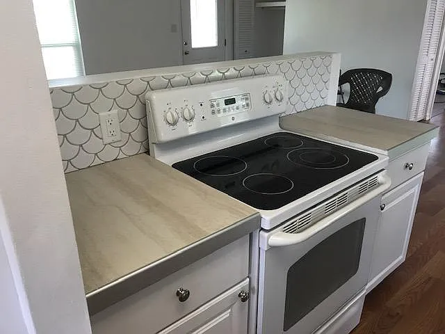 22111 Montrose Ave — Photo 4