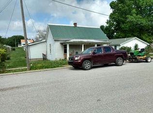 410 S Main St, Owensville, IN 47665