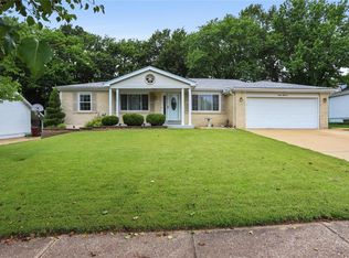 1655 Somerset Ridge Dr, Fenton, MO