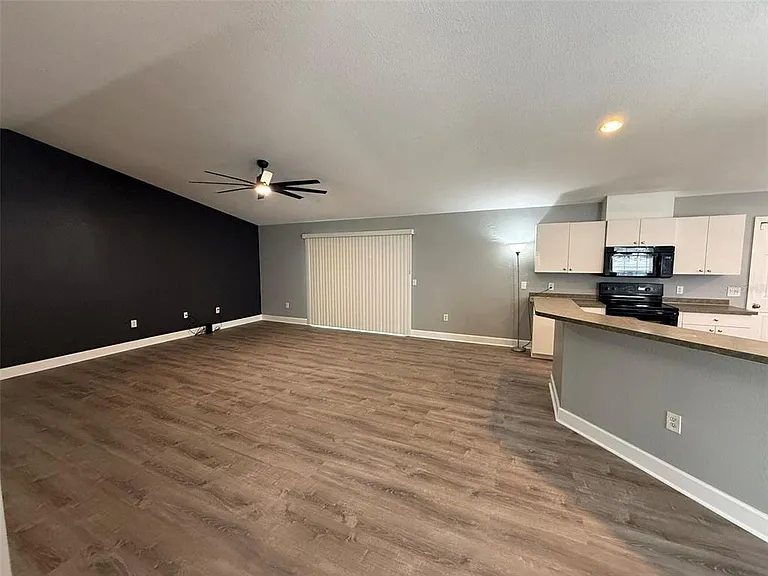 3745 Sardinia Ave — Photo 3
