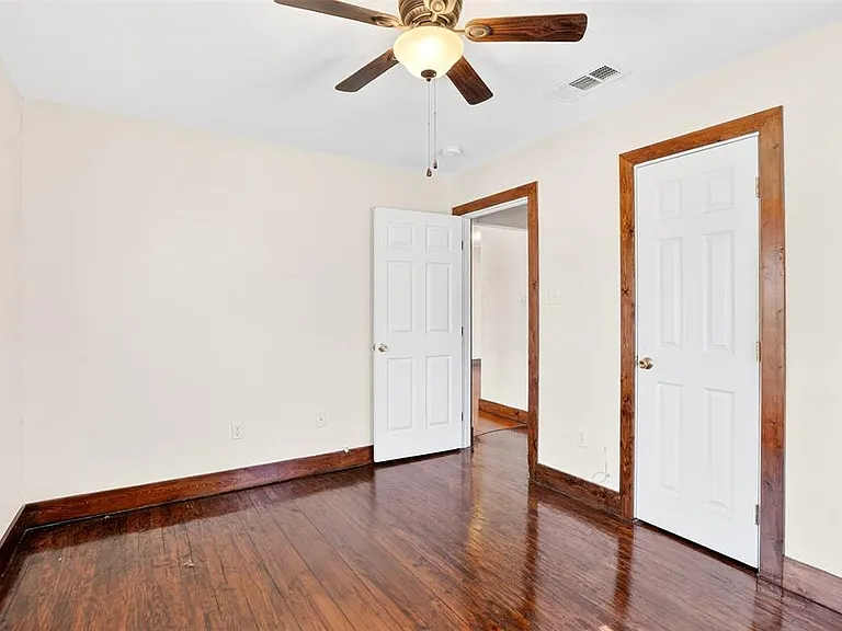 316 W Rucker St — Photo 13