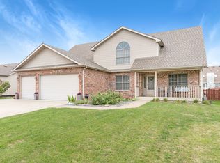 704 Clifford Dr, Minooka, IL 60447