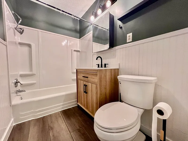 2 bed, 1.0 bath, 660 sqft, $1,650 — Photo 4