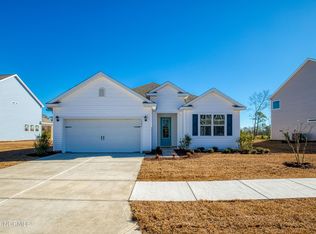 304 Edgewater Way, Surf City, NC 28445