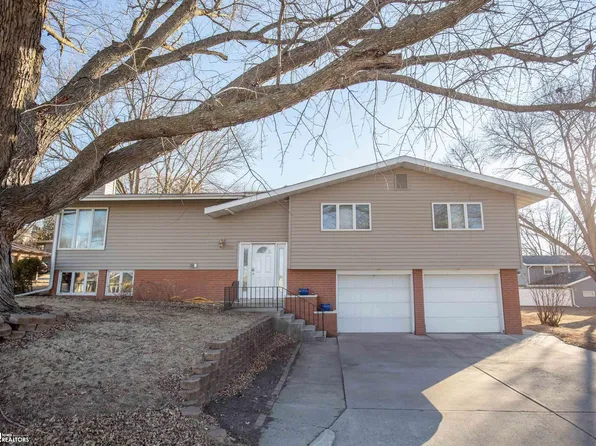 601 S Williams St, Algona, IA 50511