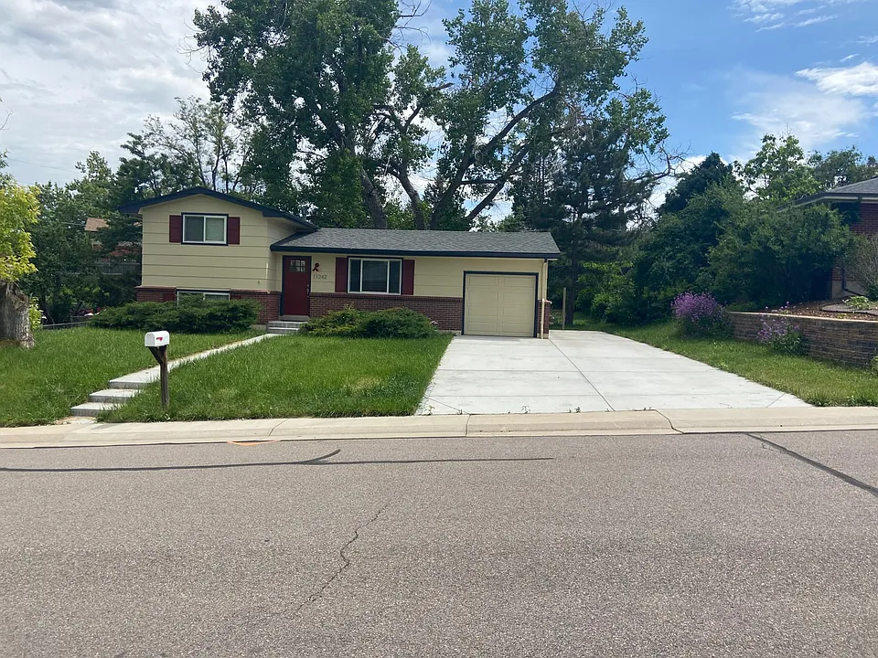11242 W Exposition Dr