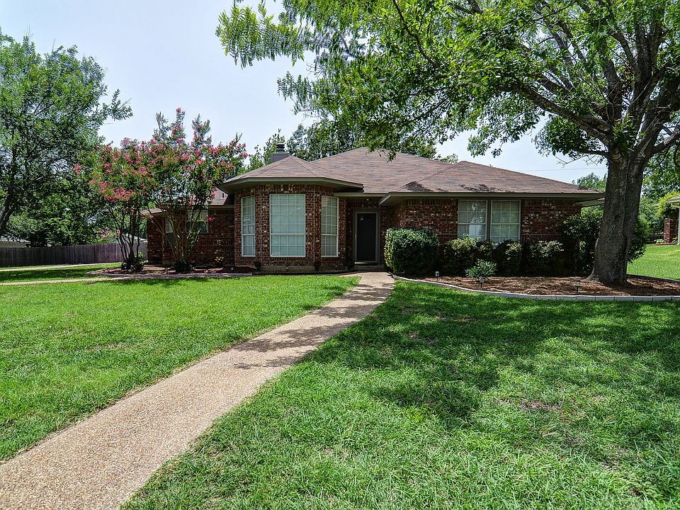1st image of 504 Comanche Dr