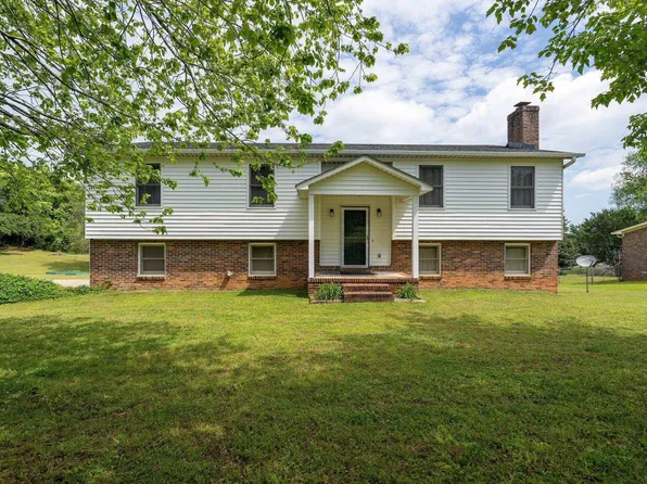 205 Woodfield Dr, Piedmont, SC 29673