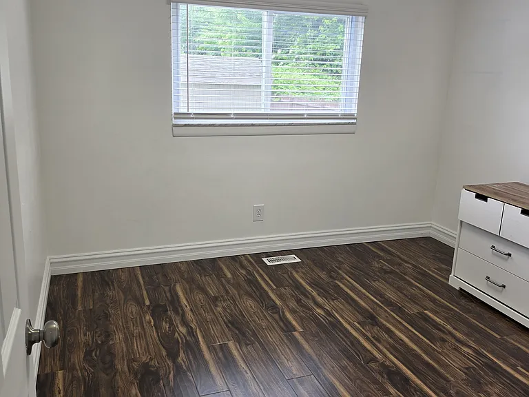 8533 Nancy Ave — Photo 18