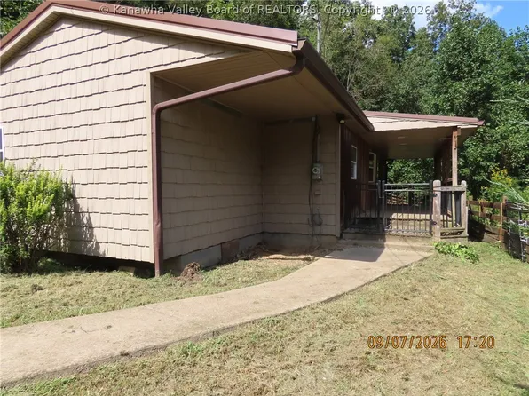 508 Rambling Hills Rd, Elkview, WV 25071