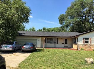 1510 Powers Ln, Champaign, IL 61821