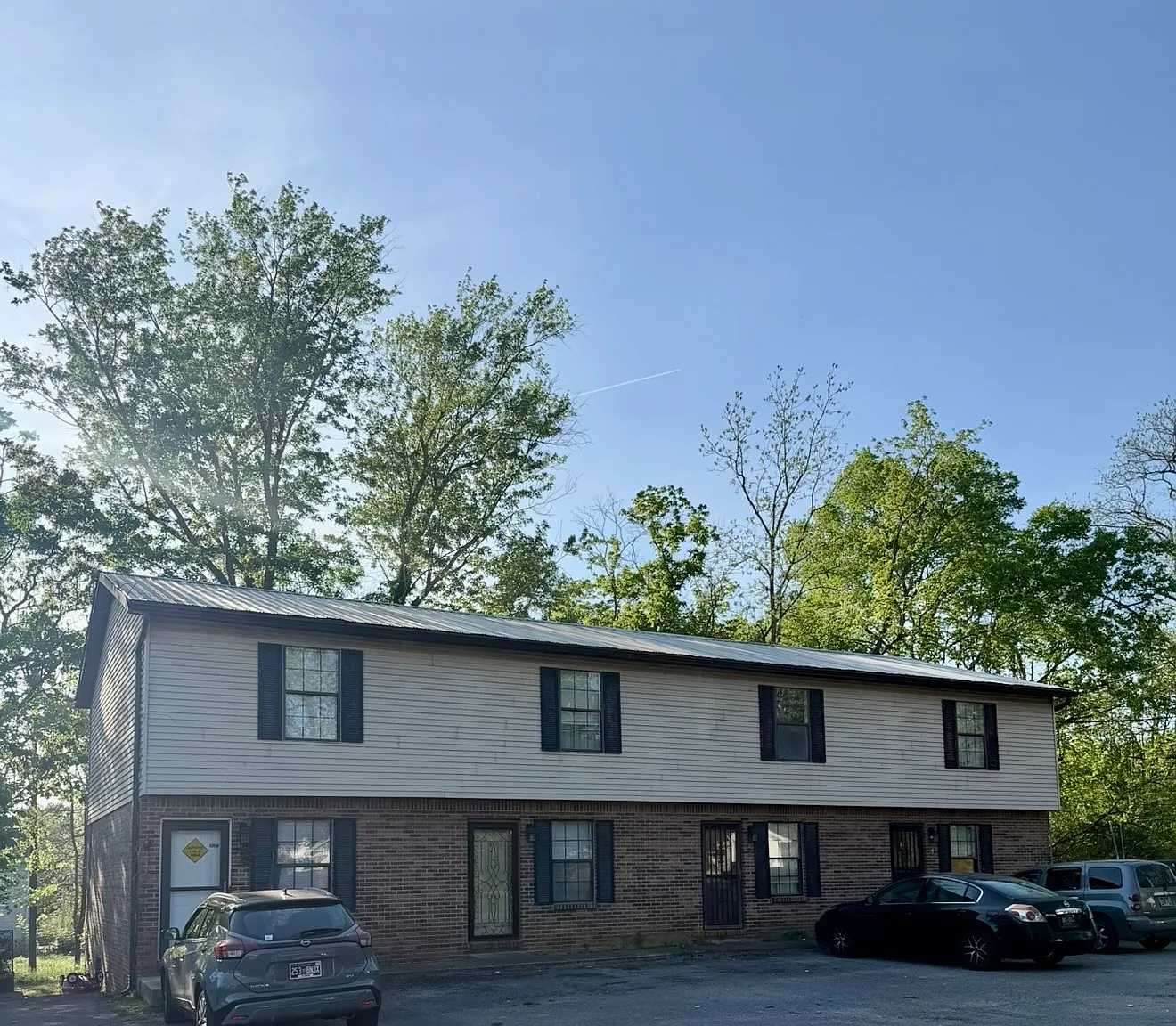 2 bed, 1.5 bath, 958 sqft, $1,195 — Photo 1