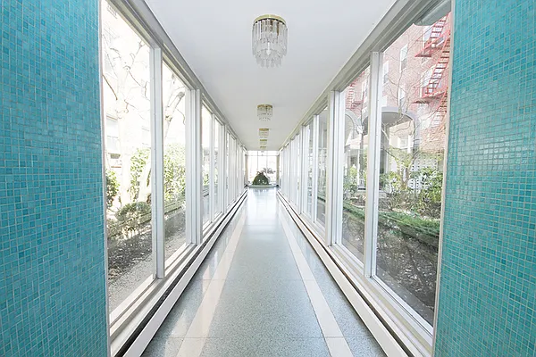 Sold by Modern Spaces | media 17