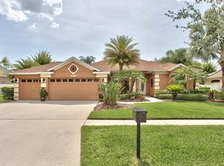 5611 Lark Meadow Pl, Lithia, FL 33547