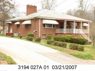 2711 New Walkertown Rd, Winston Salem, NC 27105