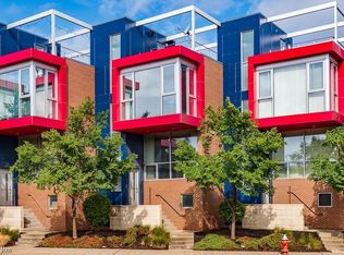 11805 Euclid Ave, Cleveland, OH 44106