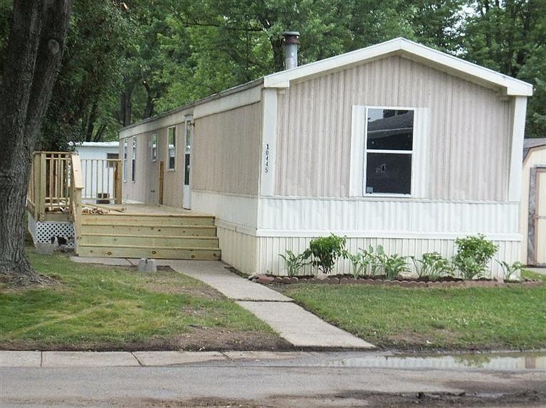 2nd image of 10445 Aldora Dr