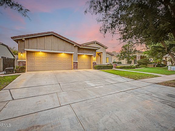 3rd image of 2975 E COMSTOCK Drive