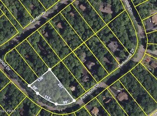 94 Parkwood Dr, Lake Ariel, PA 18436