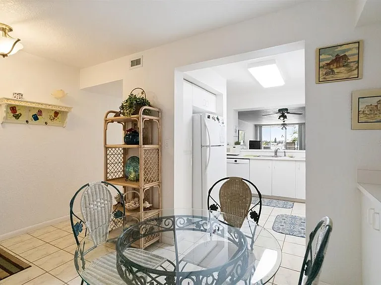 6093 Bahia Del Mar Cir #277 — Photo 5